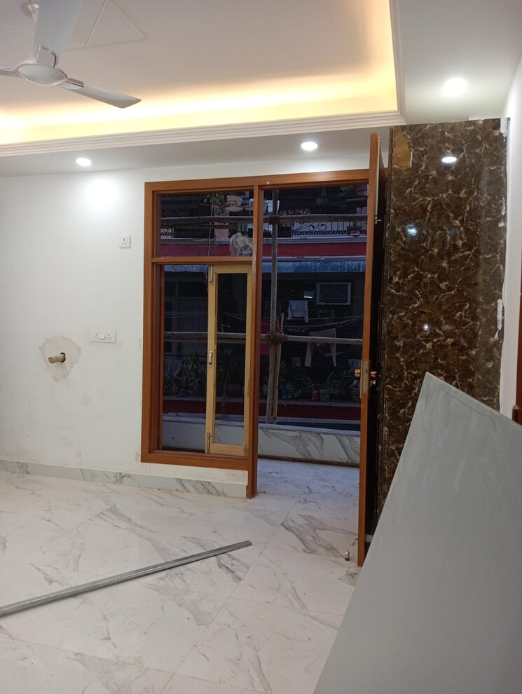 Room, panchsheel vihar 3 Bedroom 1200 Sq.Ft. Apartment In Panchsheel Vihar Delhi 8764877