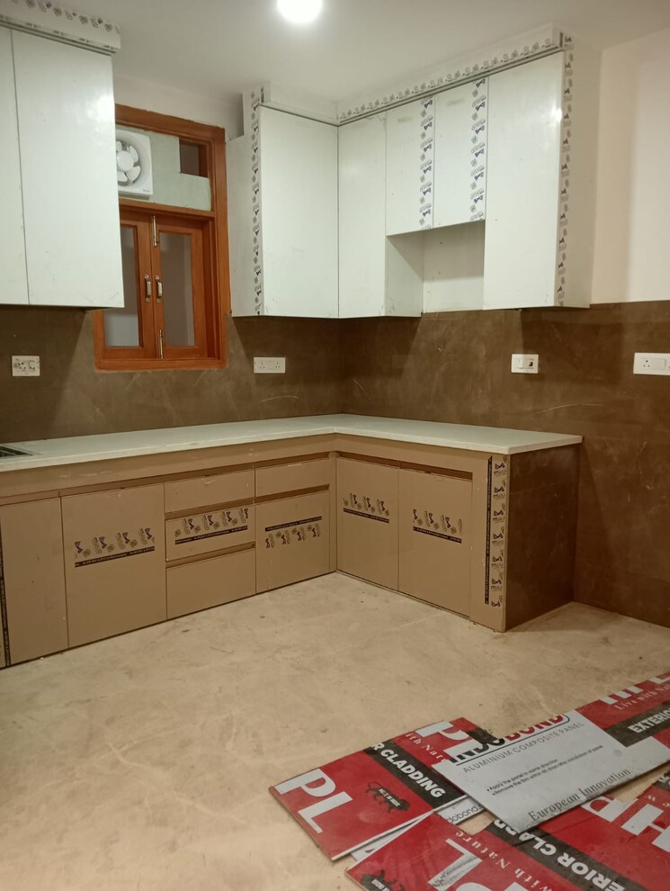 Kitchen, panchsheel vihar 3 Bedroom 1200 Sq.Ft. Apartment In Panchsheel Vihar Delhi 8764877