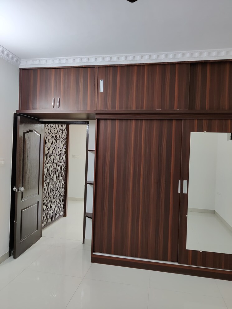 Bedroom, shiv-kailash-apartment 3 Bedroom 1560 Sq.Ft. Apartment In Hsr Layout Bangalore 8764880