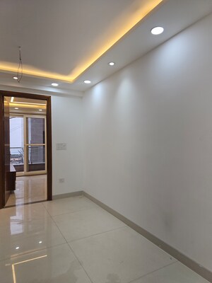 Furnished Amenities in 3 BHK Builder Floor at Sector 23 Dwarka – for Sale