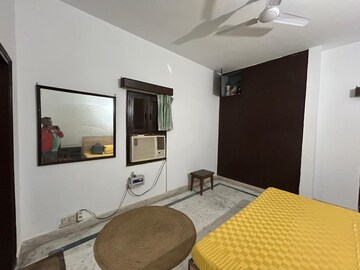 Master Bedroom in 2 BHK Apartment at Malviya Nagar – for Rent
