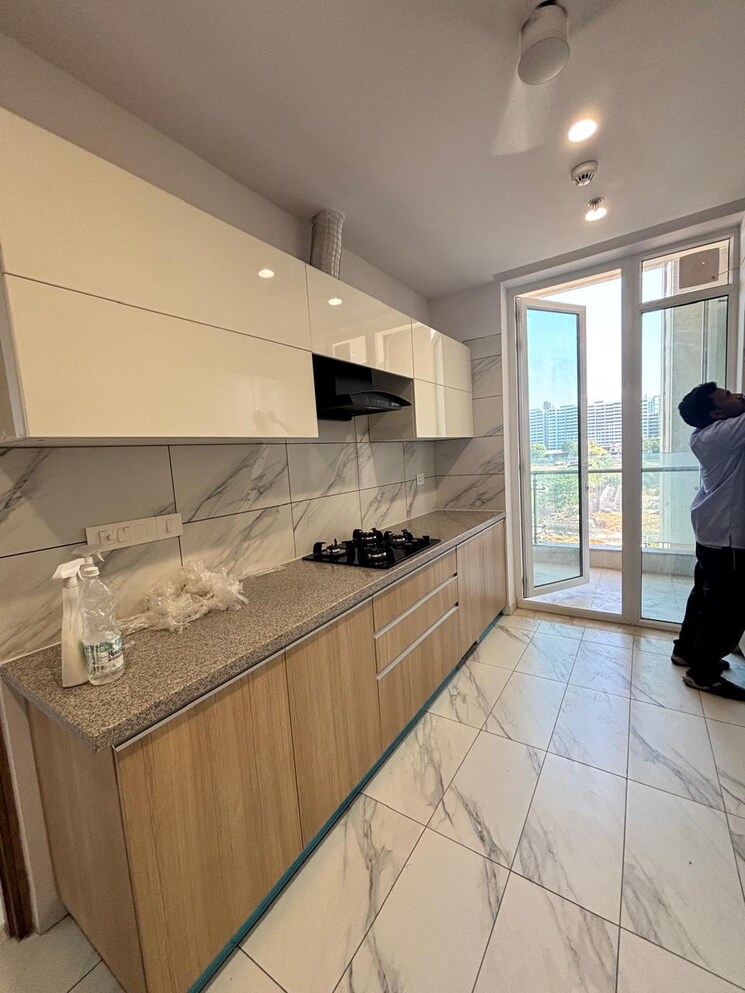 Kitchen, ireo-victory-valley 3 Bedroom 2452 Sq.Ft. Apartment In Sector 67 Gurgaon 8765013