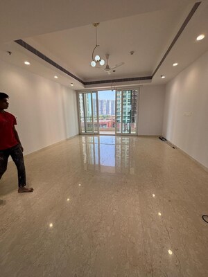 Room in 3 BHK Apartment at Ireo Victory Valley, Sector 67 – for Sale