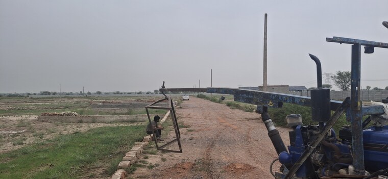 undefined, jewar  100 Sq.Yd. Plot In Jewar Greater Noida 8765027