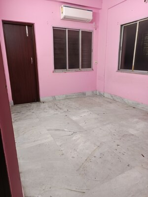 Room in 3 BHK Builder Floor at Shibpur – for Sale