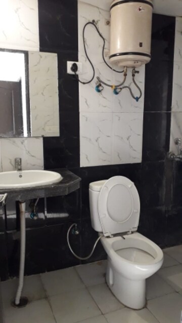 Bathroom in 2 BHK Builder Floor at Sector 27 – for Rent