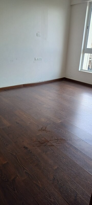 Room in 2 BHK Apartment at VTP Solitaire, Baner – for Sale