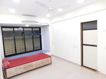 Room in 1.5 BHK Apartment at Kalpita Apartment, Andheri East – for Rent