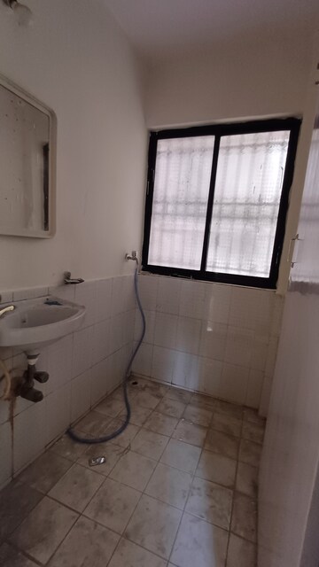 Room in 1 BHK Apartment at Kores Nakshatra, Vartak Nagar – for Rent
