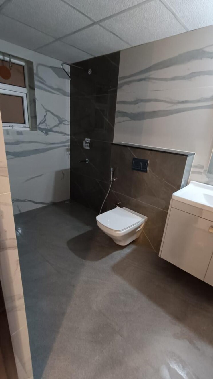 Attached Bathroom, kondapur 3 Bedroom 2080 Sq.Ft. Apartment In Kondapur Hyderabad 8765064