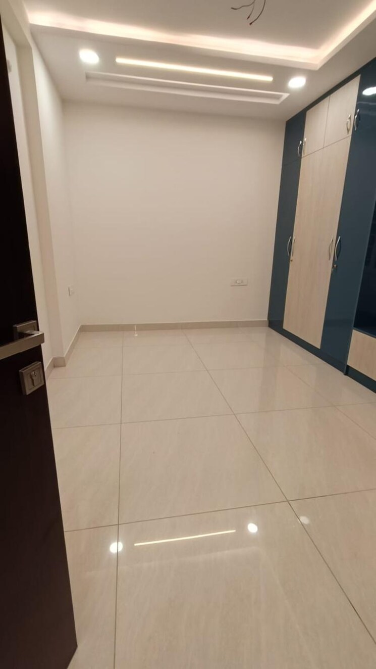 Room, kondapur 3 Bedroom 2080 Sq.Ft. Apartment In Kondapur Hyderabad 8765064