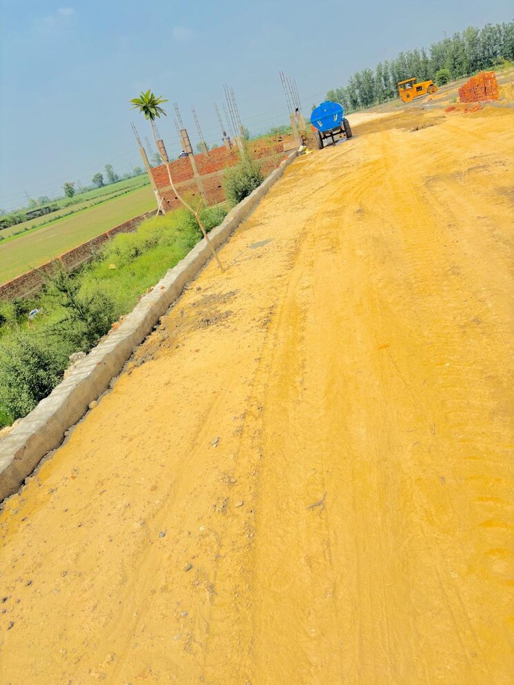 Garden, sega-enclave  100 Sq.Yd. Plot In Duhai Ghaziabad 8765071