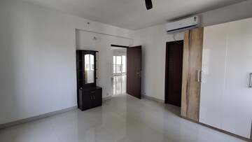 Room in 3 BHK Apartment at Movie Towers, Kokapet – for Rent