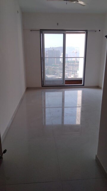 Room in 2 BHK Apartment at Ravi Estate, Pokhran Road No One – for Rent