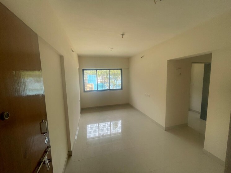 Room, patrachawl-mhada 1 Bedroom 450 Sq.Ft. Apartment In Goregaon West Mumbai 8765096