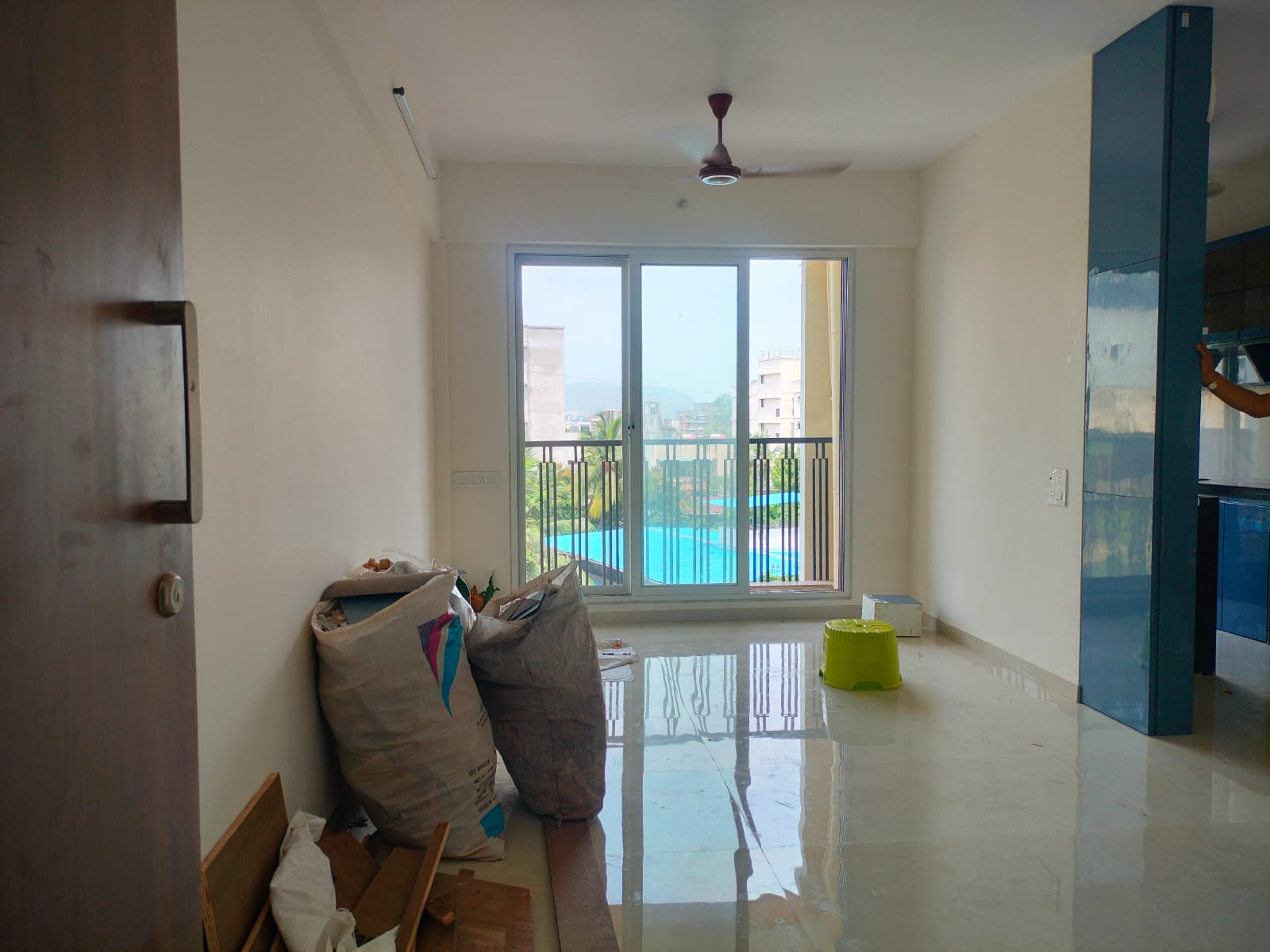 1 BHK + Extra Room Apartment For Rent in Ojass Laxmi Narayan CHS
