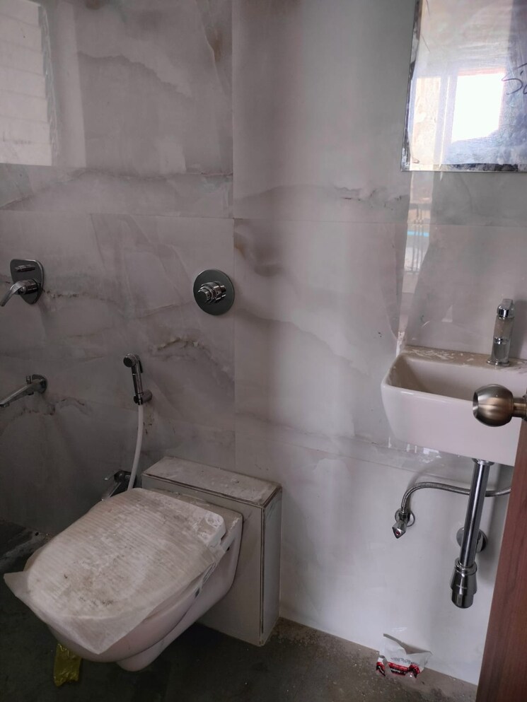 Bathroom, ojass-laxmi-narayan-chs 1 Bedroom 430 Sq.Ft. Apartment In Naupada Thane 8765120