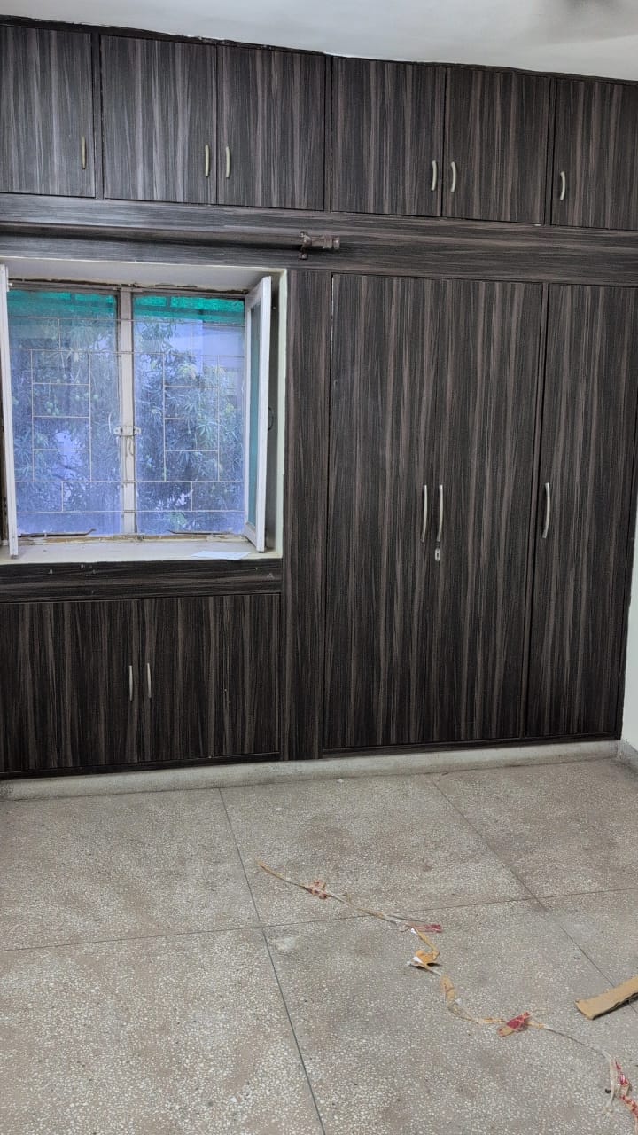 2.5 BHK Apartment For Rent in Dda Flat Pkt 4, Mayur Vih