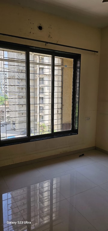 Room in 1 BHK Apartment at Bhoomi Acres, Waghbil – for Rent