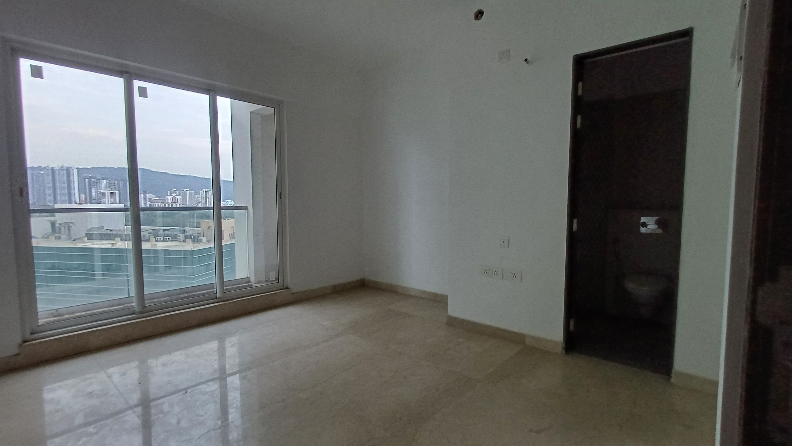 2 BHK + Extra Room Apartment For Rent in Auralis The Twins