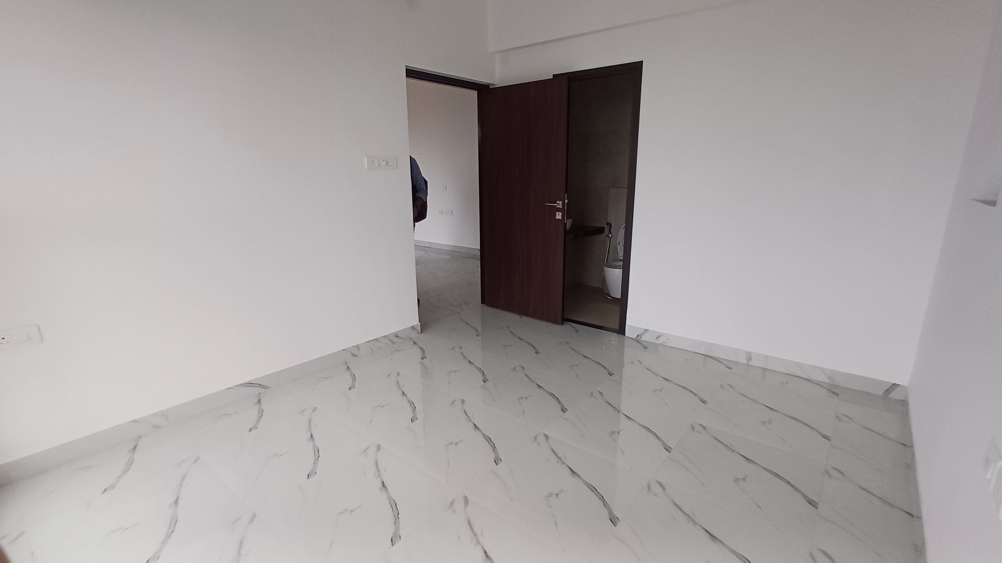1 BHK + Extra Room Apartment For Rent in Raymond Ten X Vibes