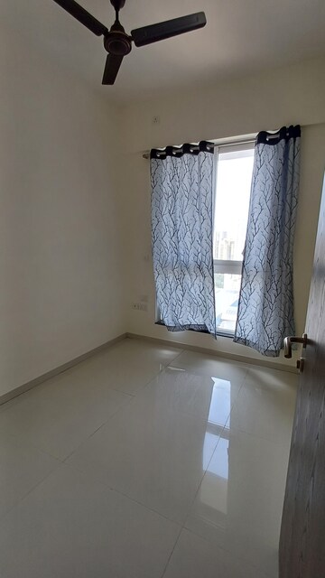 Bedroom in 2 BHK Apartment at Sheth Zuri, Laxmi Nagar – for Rent