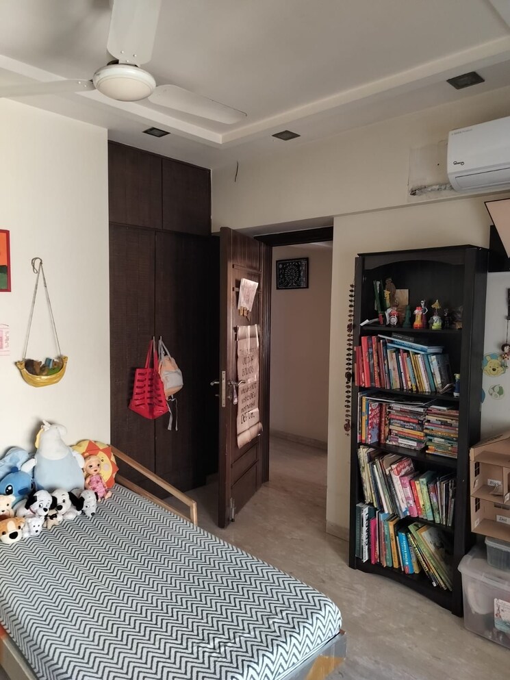 Bedroom, pinnaacle-a-pride-apartment 3 Bedroom 1500 Sq.Ft. Apartment In Bandra West Mumbai 8765184