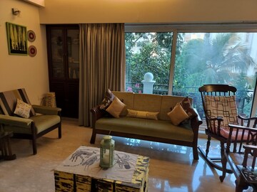 Living Room in 3 BHK Apartment at Pinnaacle A Pride Apartment, Bandra West – for Sale