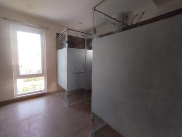 Room in 4 BHK Villa at My Home Ankura, Tellapur – for Rent