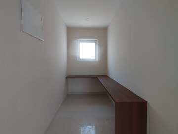 Room in 4 BHK Villa at My Home Ankura, Tellapur – for Rent