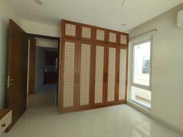 Room in 4 BHK Villa at My Home Ankura, Tellapur – for Rent