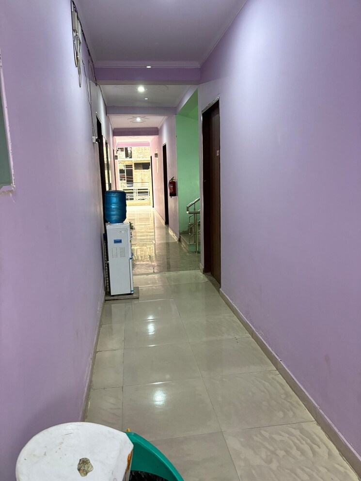 Room, sector 33 Pg For Boys & Girls In Sector 33 8765207