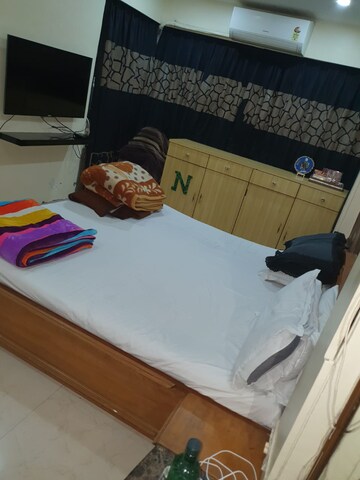Bedroom in 2 BHK Apartment at Shanti Kunj CHS, Khar West – for Sale
