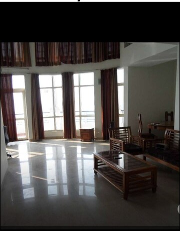 Kitchen in 3.5 BHK Apartment at Omaxe Heights II, Gomti Nagar – for Rent
