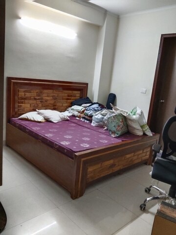 Bedroom in 3 BHK Builder Floor at MVL IPark, Sector 15 – for Rent