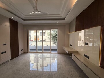 Bedroom in 4 BHK Builder Floor at Sector 51 – for Rent