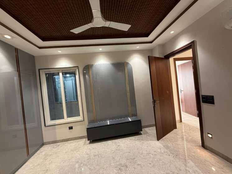 Room, sector 51 4 Bedroom 263 Sq.Yd. Builder Floor In Sector 51 Gurgaon 8765209