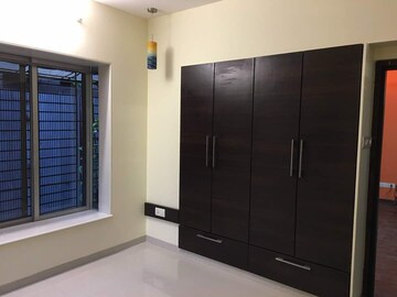 Bedroom in 3 BHK Apartment at Juhu – for Rent