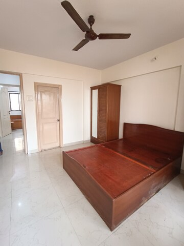 Room in 2 BHK Apartment at Ic Colony – for Rent