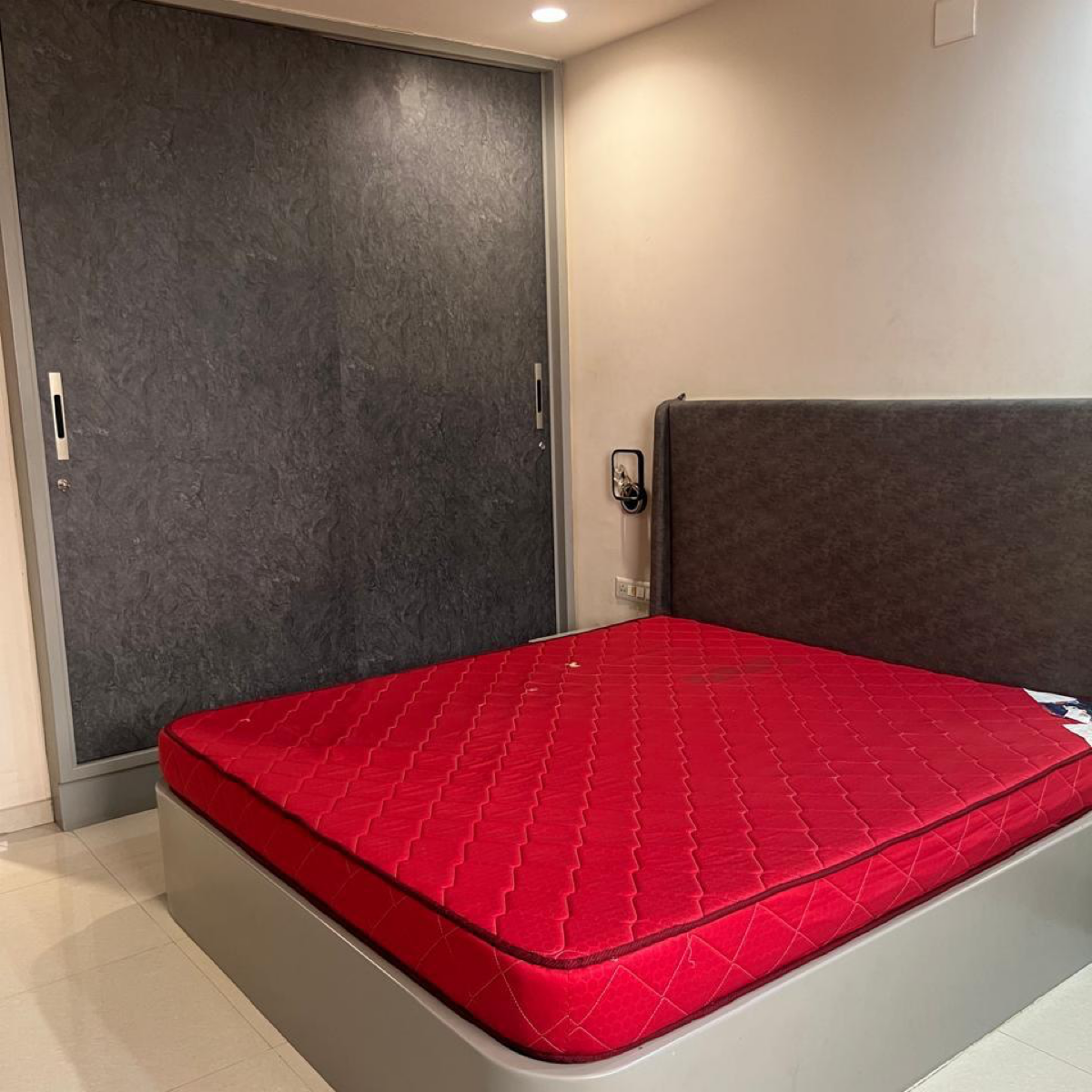 3 BHK + Servant Room Apartment For Rent in Fortune 361