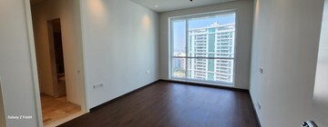 Room in 5 BHK Apartment at Panchshil YooPune, Hadapsar – for Rent