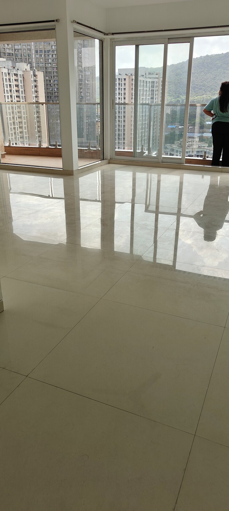 Living Room, soham-crystal-spires 3 Bedroom 1349 Sq.Ft. Apartment In Ghodbunder Road Thane 8765253