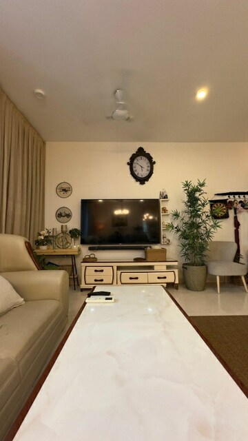 Living Room in 2 BHK Apartment at Omkar Apartment Malad East, Malad East – for Rent