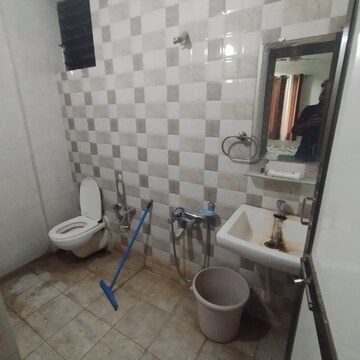 Bathroom in 5 BHK Villa at Green Vrundavan, SamA-Savil Road – for Rent