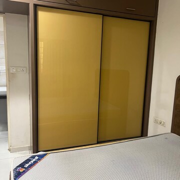 Room in 5 BHK Villa at Green Vrundavan, SamA-Savil Road – for Rent