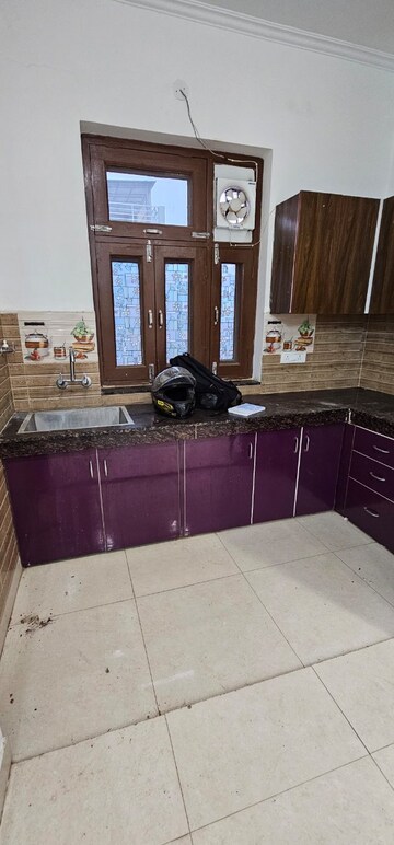 Kitchen in 1 BHK Builder Floor at Sector 55 – for Rent