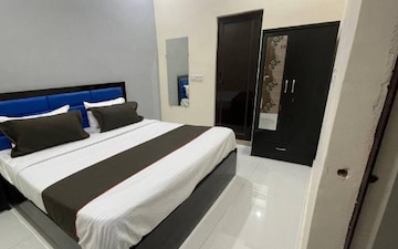 3.5 BHK Independent House For Rent in Sector 14