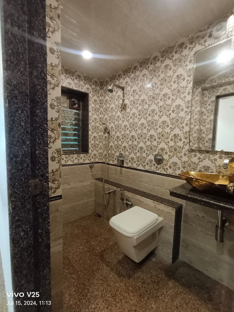 Bathroom, andheri west 3 Bedroom 1250 Sq.Ft. Apartment In Andheri West Mumbai 8765259