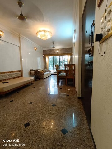 Living Room in 3 BHK Apartment at Andheri West – for Rent