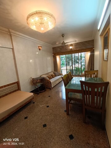 Living Room in 3 BHK Apartment at Andheri West – for Rent